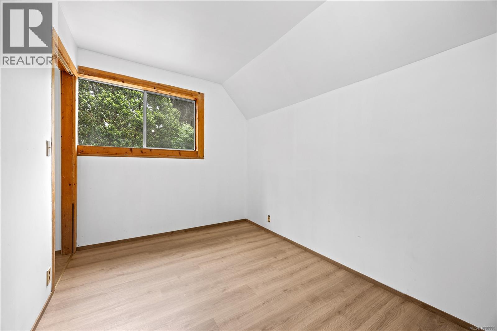 3486 Hallberg Rd - 48