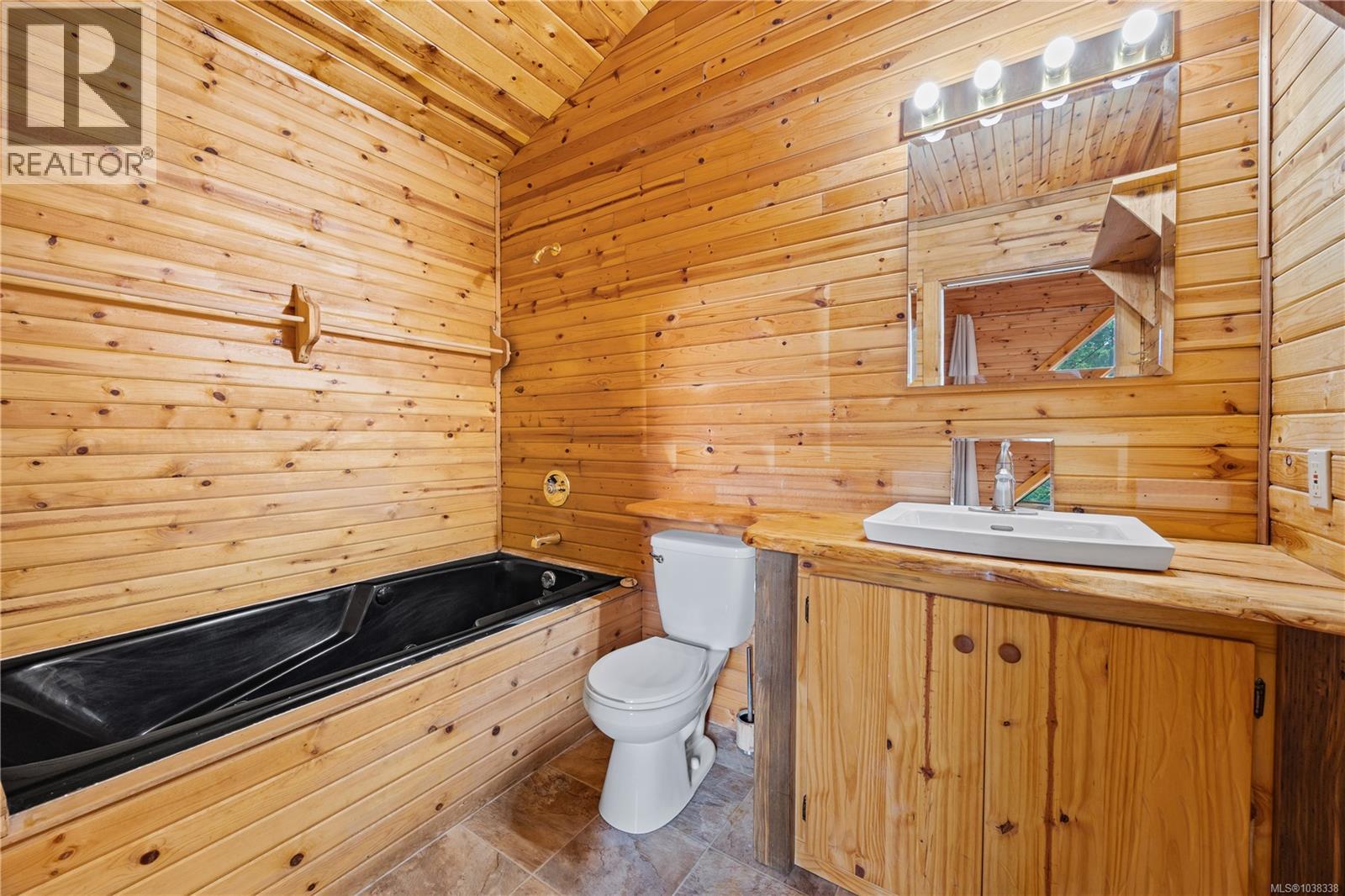 3486 Hallberg Rd - 39