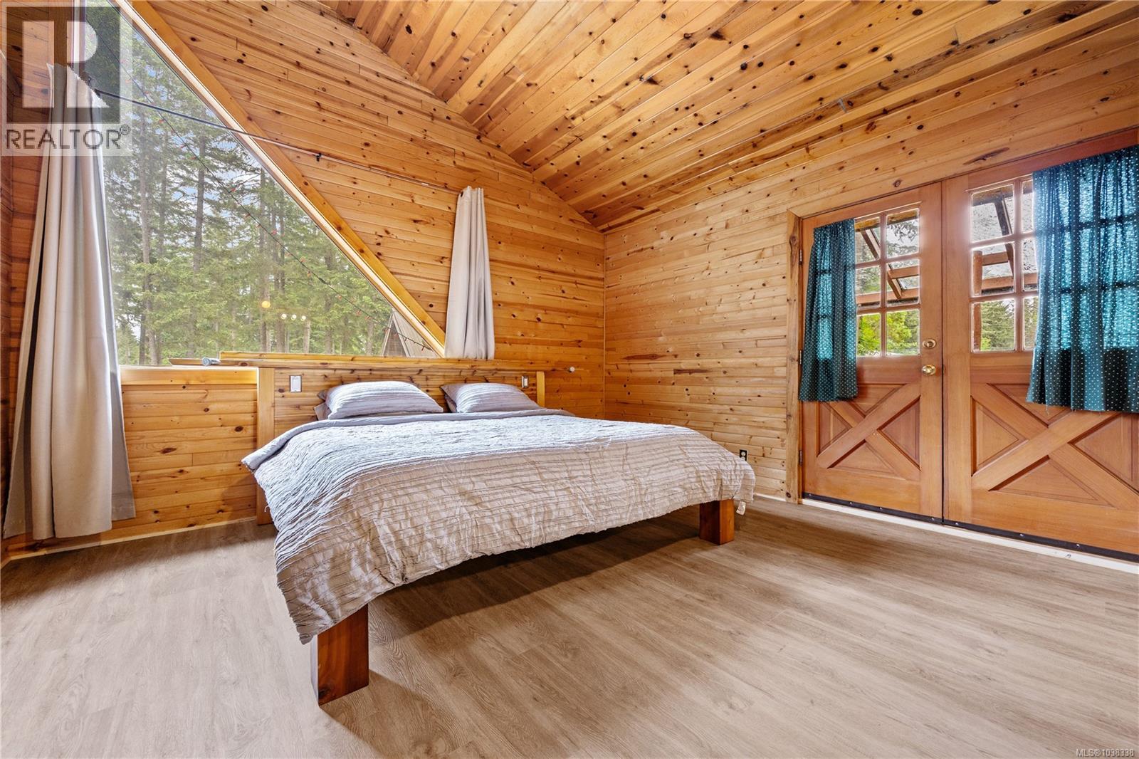 3486 Hallberg Rd - 37