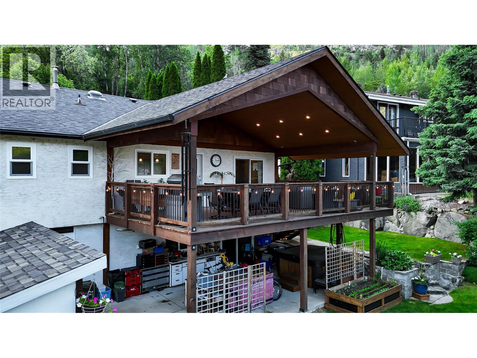 2300 MCBRIDE Street - 8