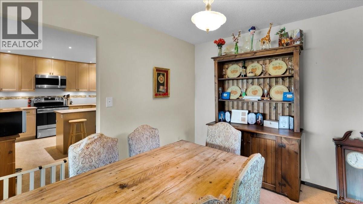 2348 French Rd N - 28