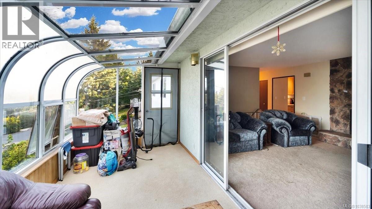2348 French Rd N - 33