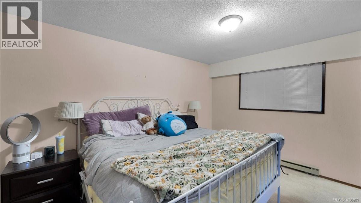 2348 French Rd N - 35