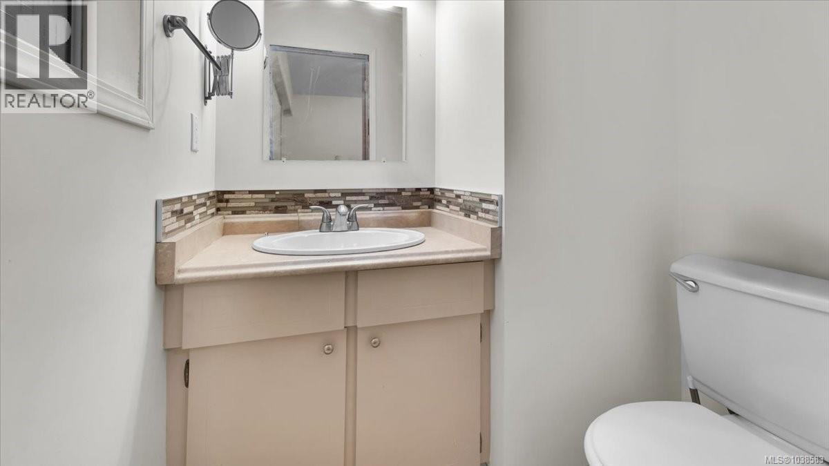 2348 French Rd N - 39