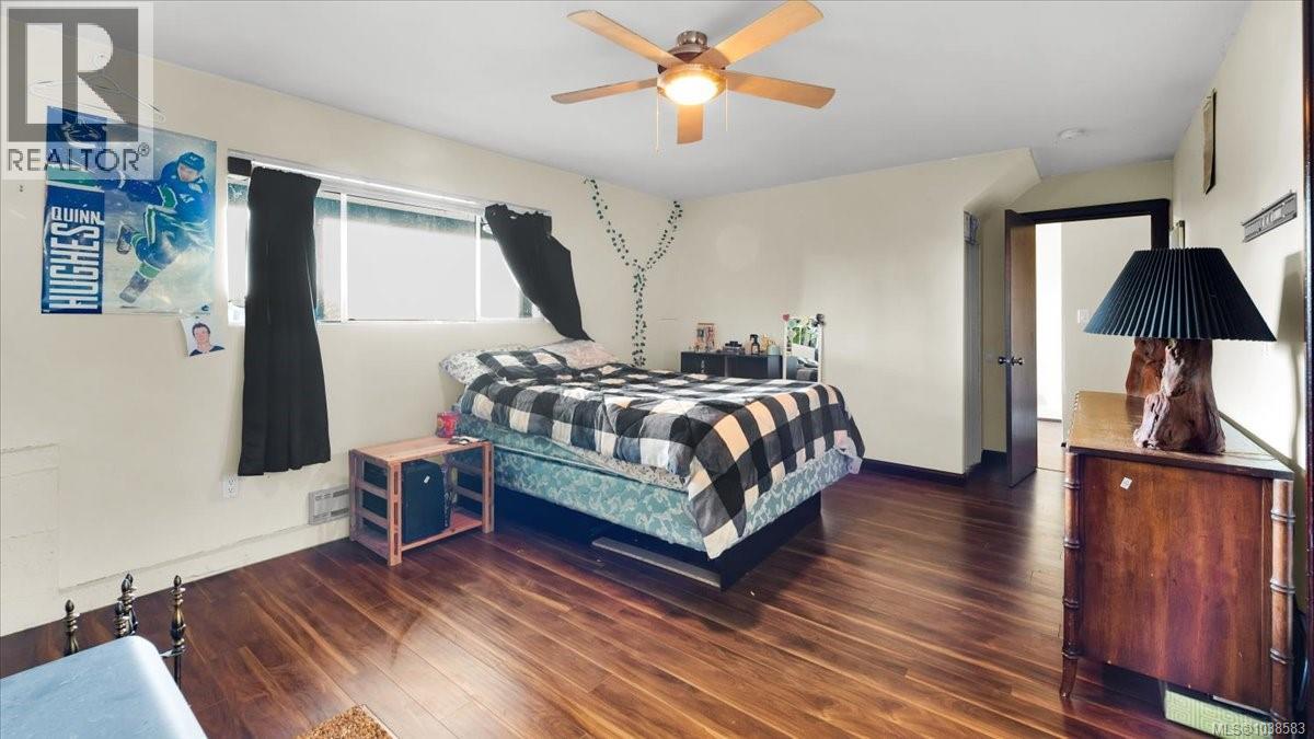 2348 French Rd N - 43