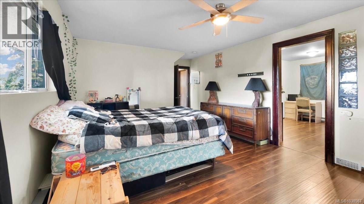 2348 French Rd N - 45