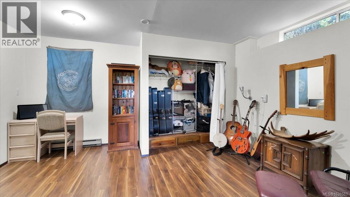 2348 French Rd N - 53