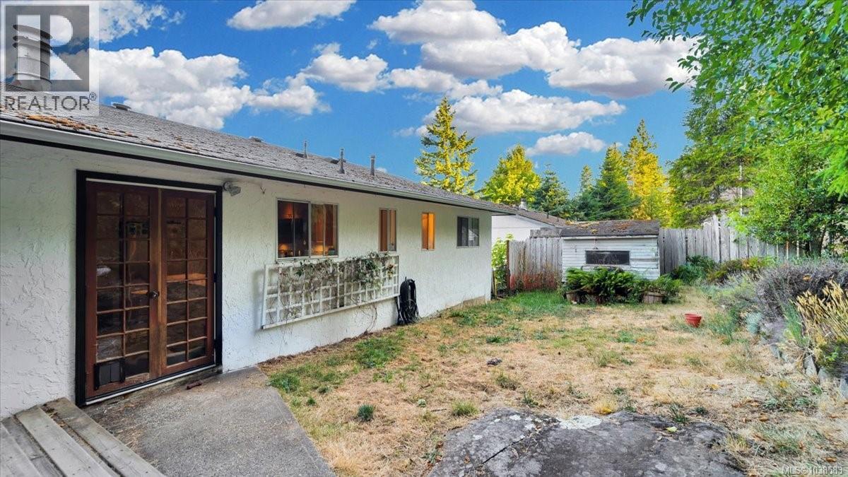 2348 French Rd N - 78