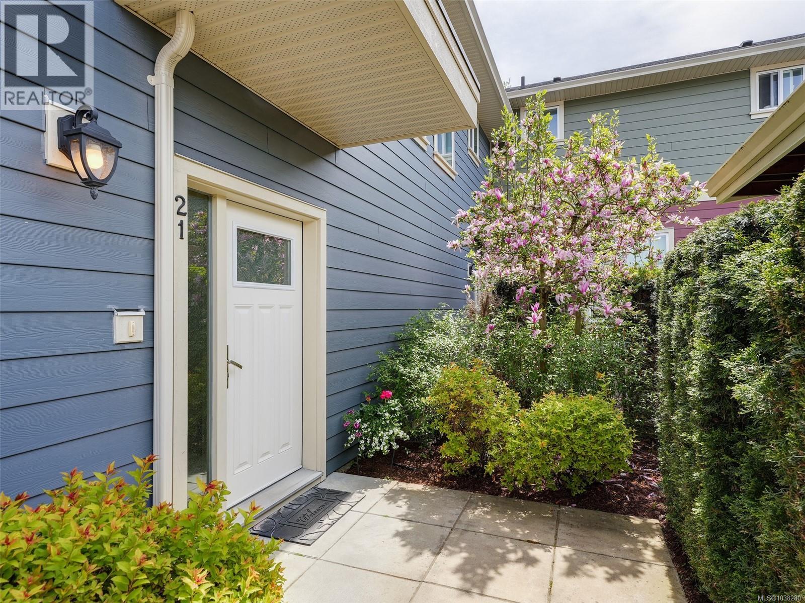 21 1515 Keating Cross Road - main photo