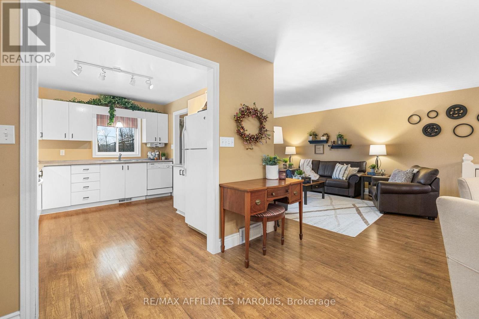 38 WILLS ROAD - 22