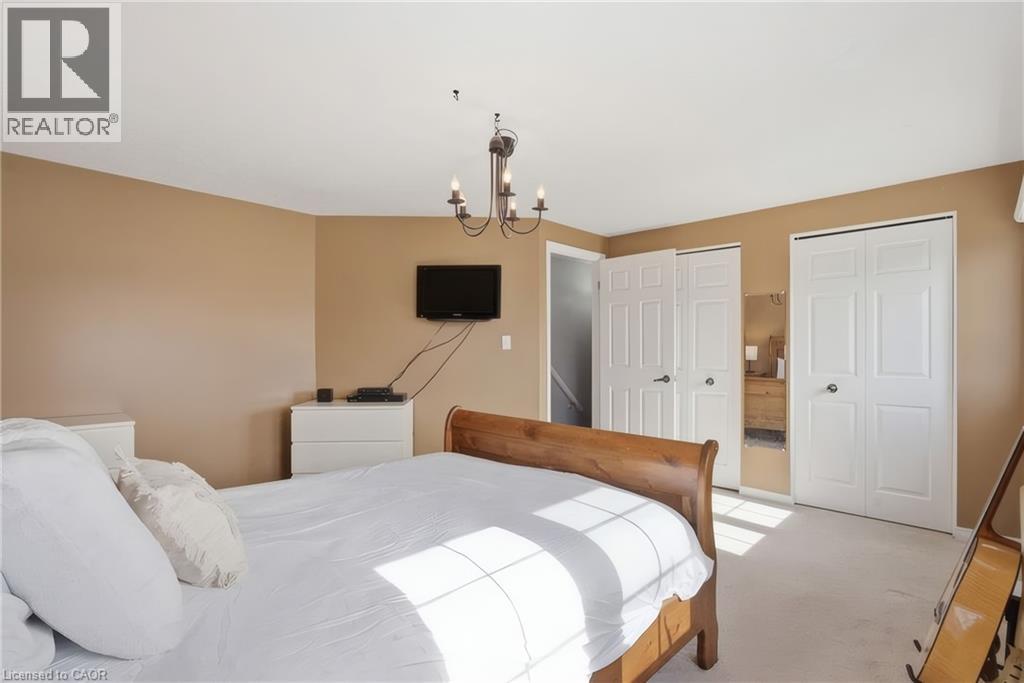1089 COPPER LEAF Crescent - 21