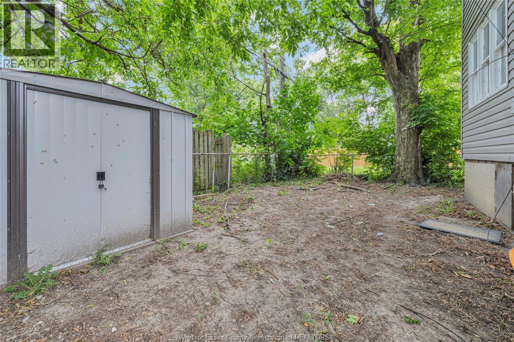 826 JOS JANISSE AVENUE - 28