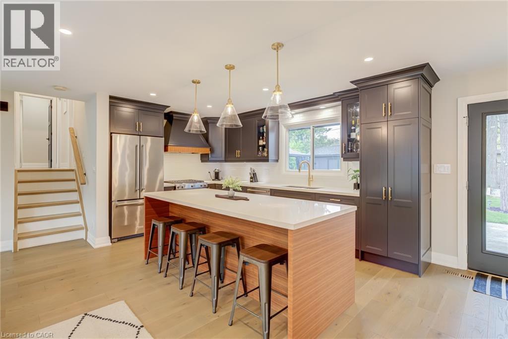 5226 SPRUCE Avenue - 8