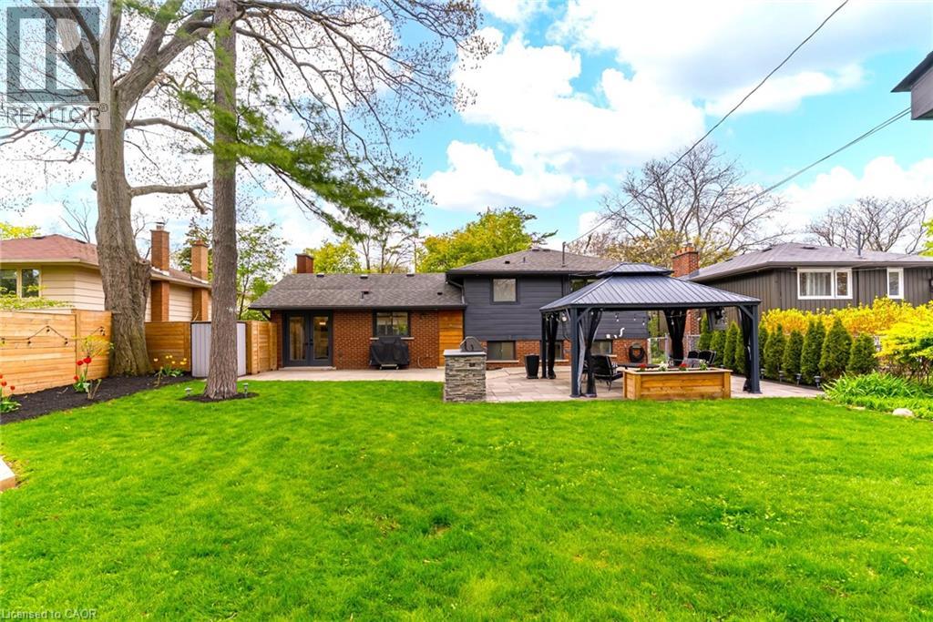 5226 SPRUCE Avenue - 31