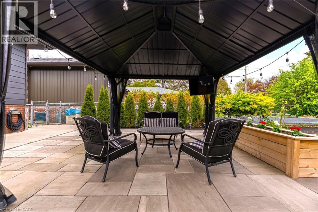 5226 SPRUCE Avenue - 27