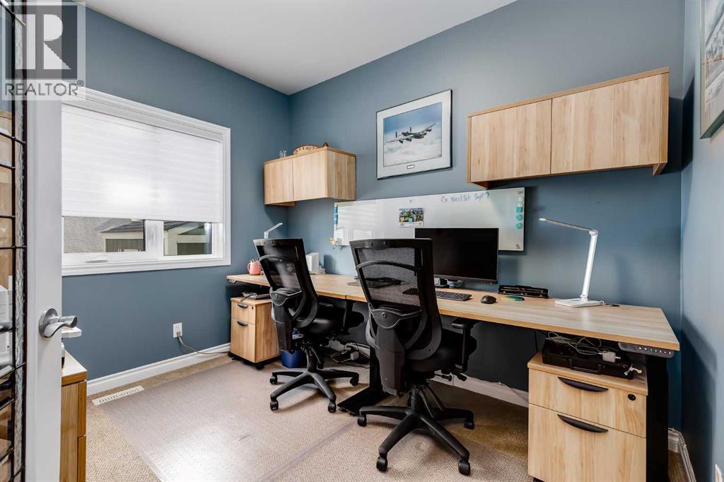 89 Douglasdale Crescent SE - 17