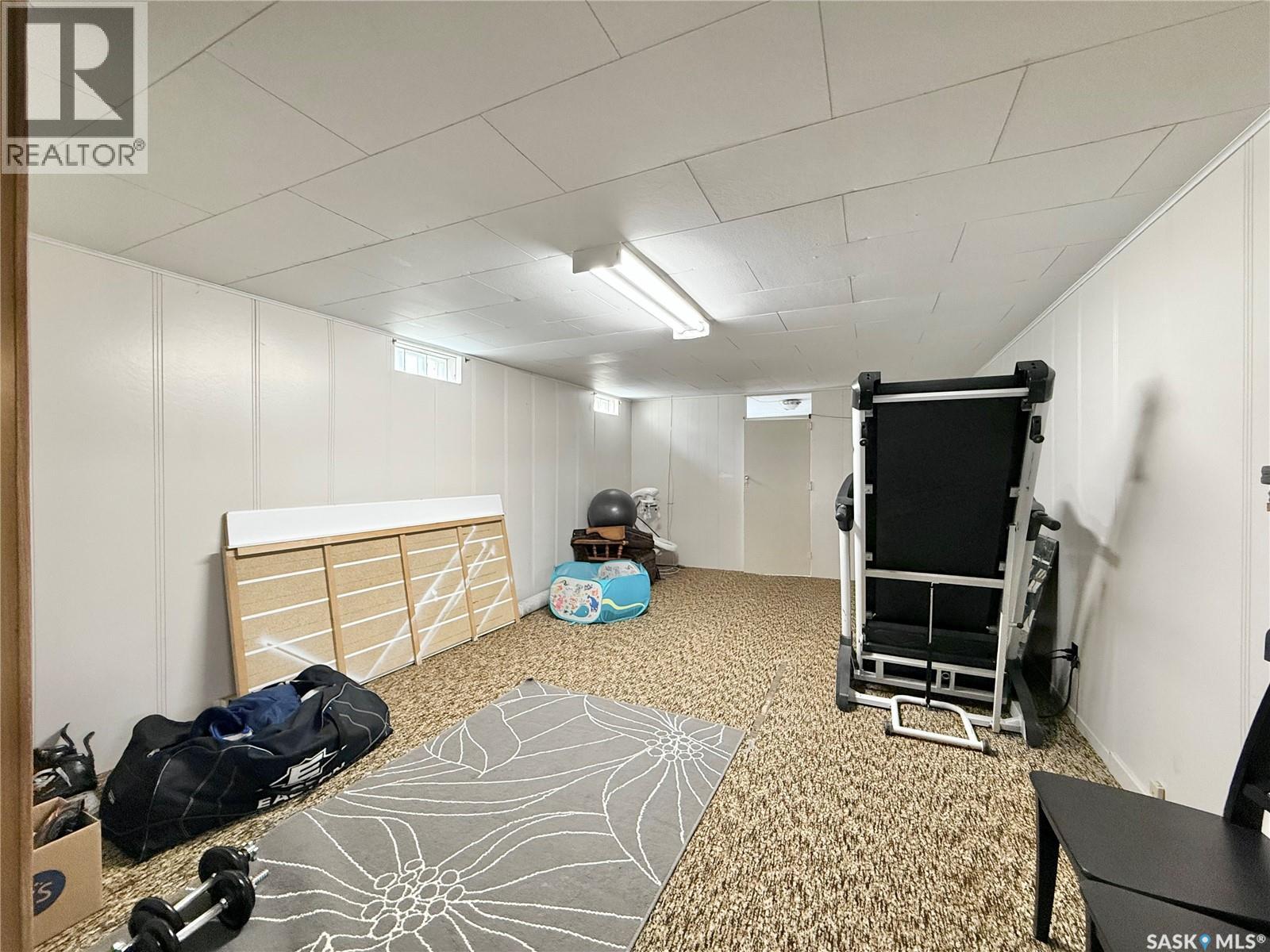 211 Pangman STREET - 27
