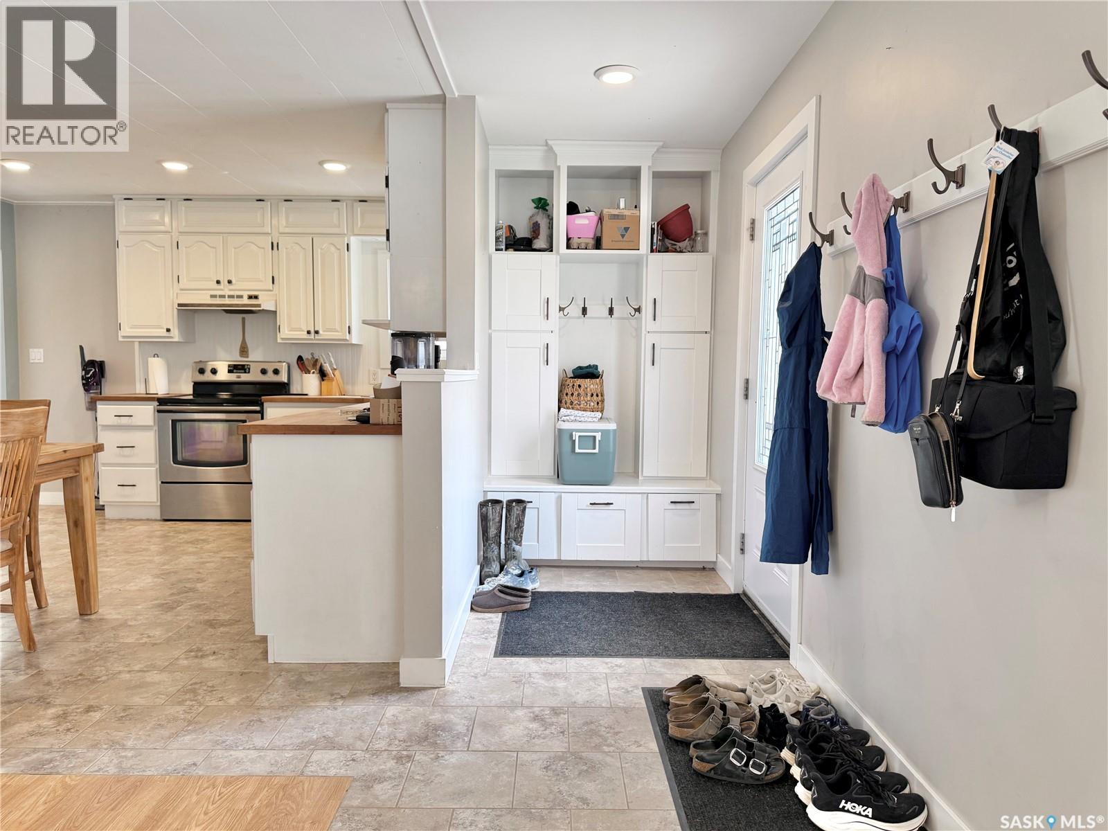 211 Pangman STREET - 3