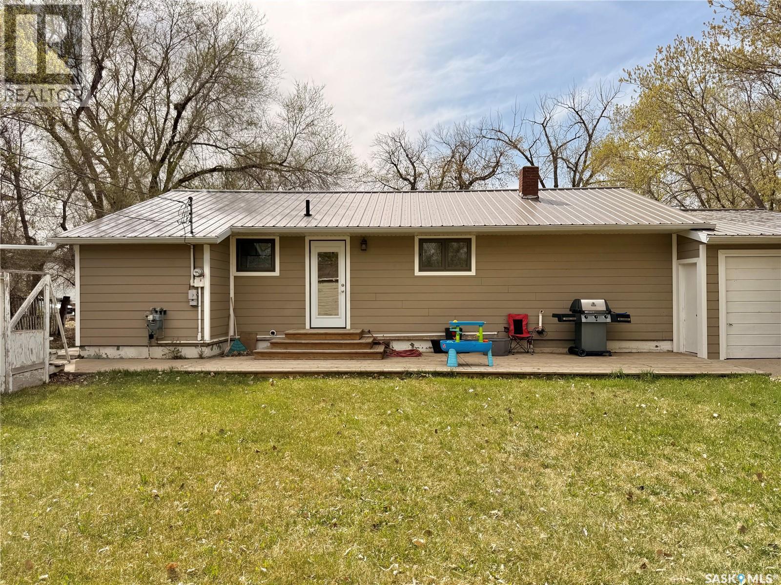 211 Pangman STREET - 32