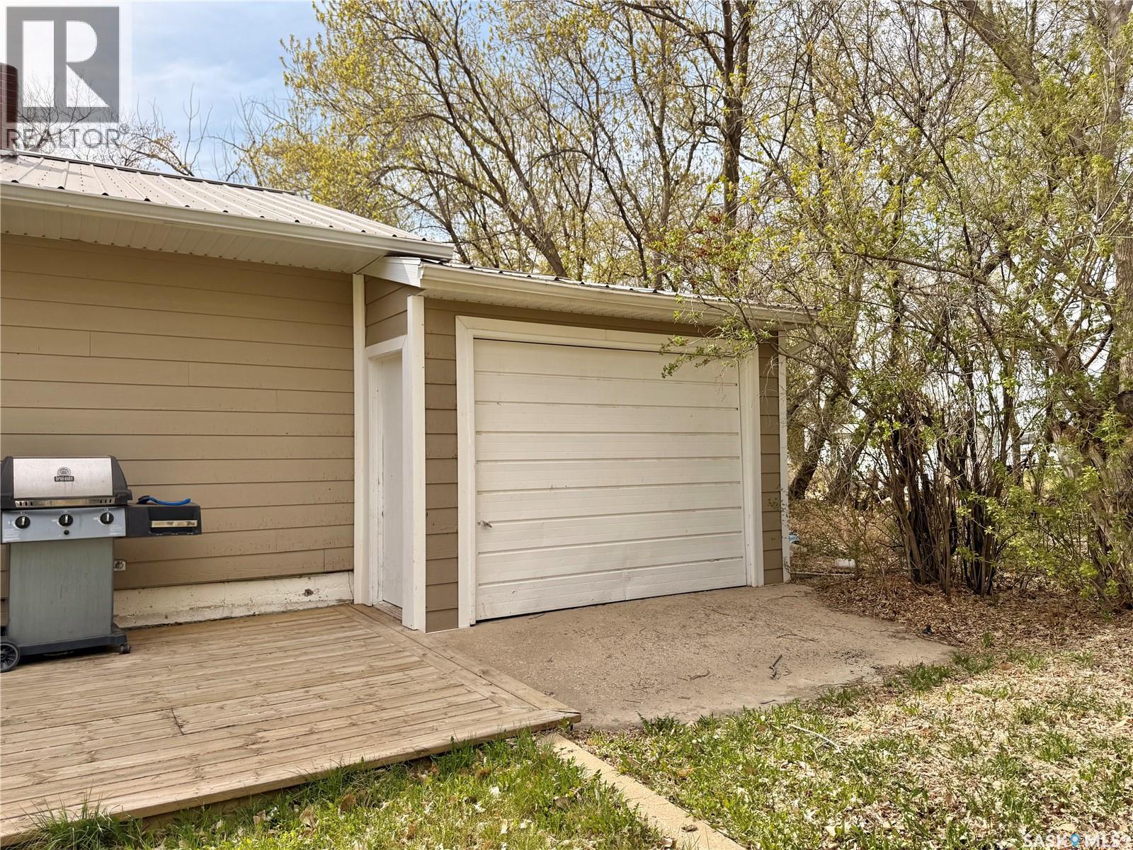 211 Pangman STREET - 33