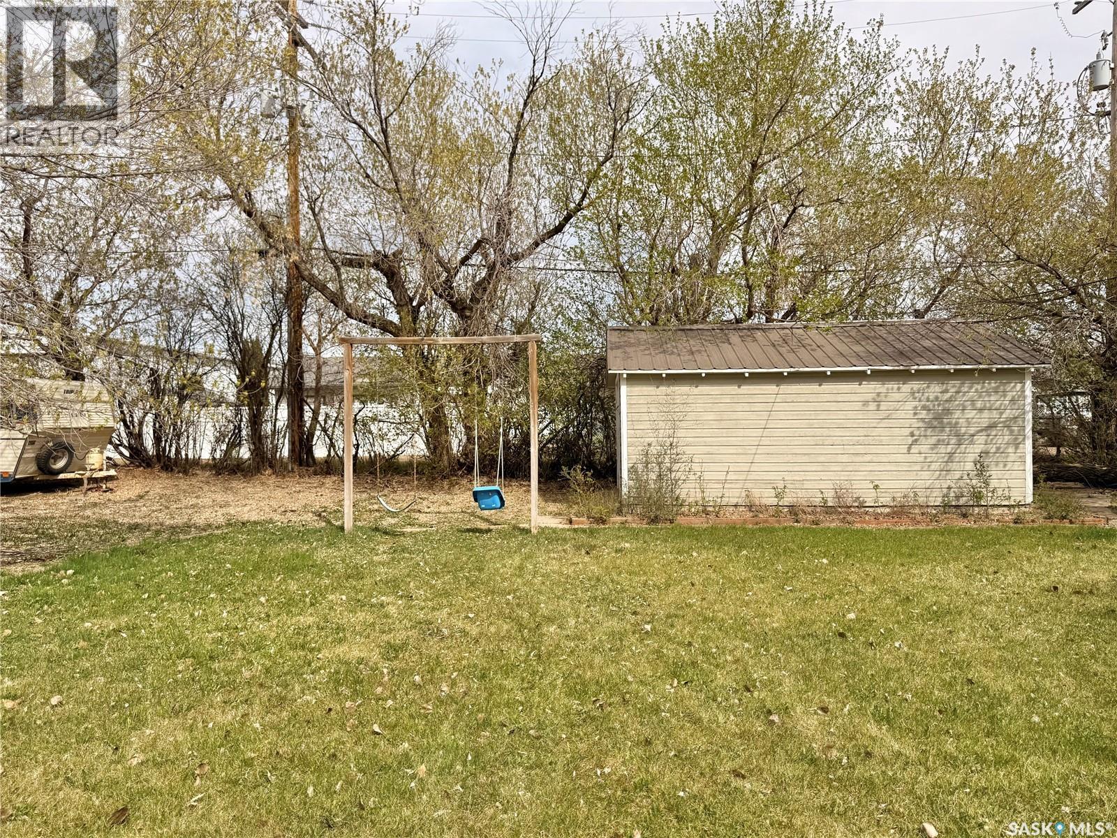 211 Pangman STREET - 36