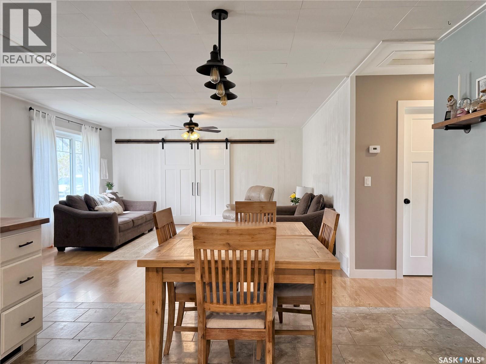 211 Pangman STREET - 9