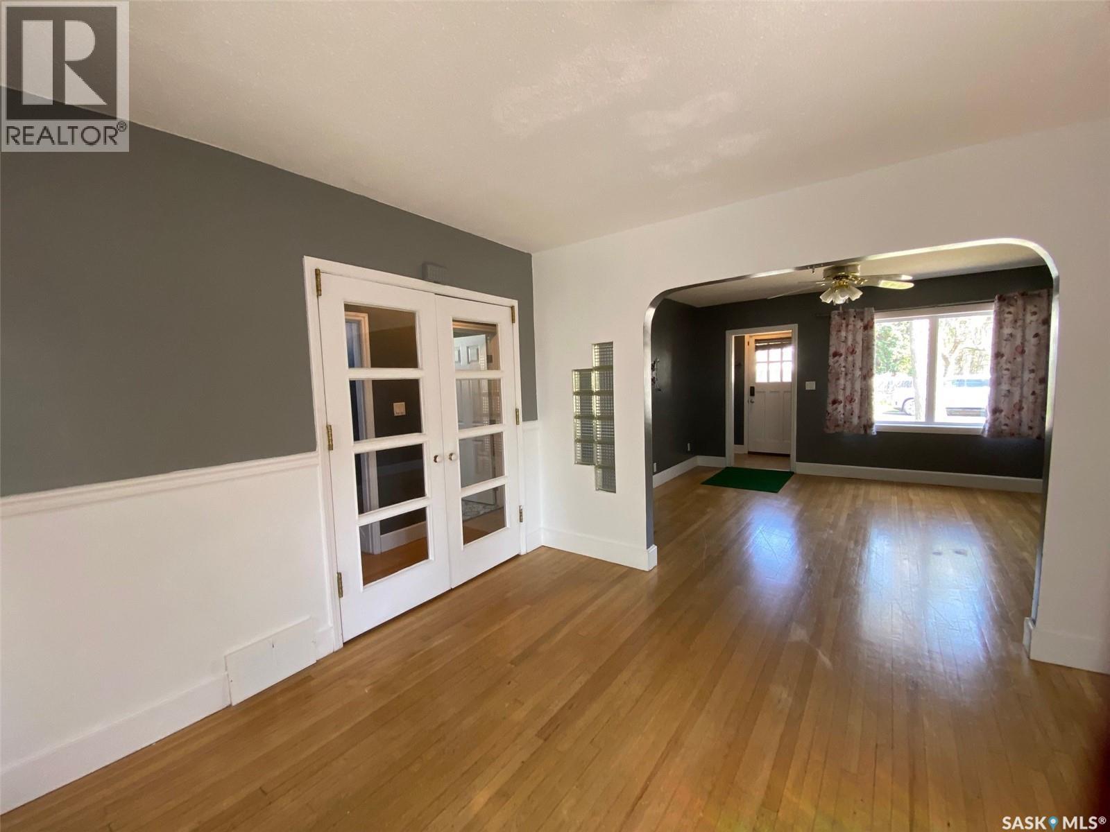 210 First AVENUE - 12