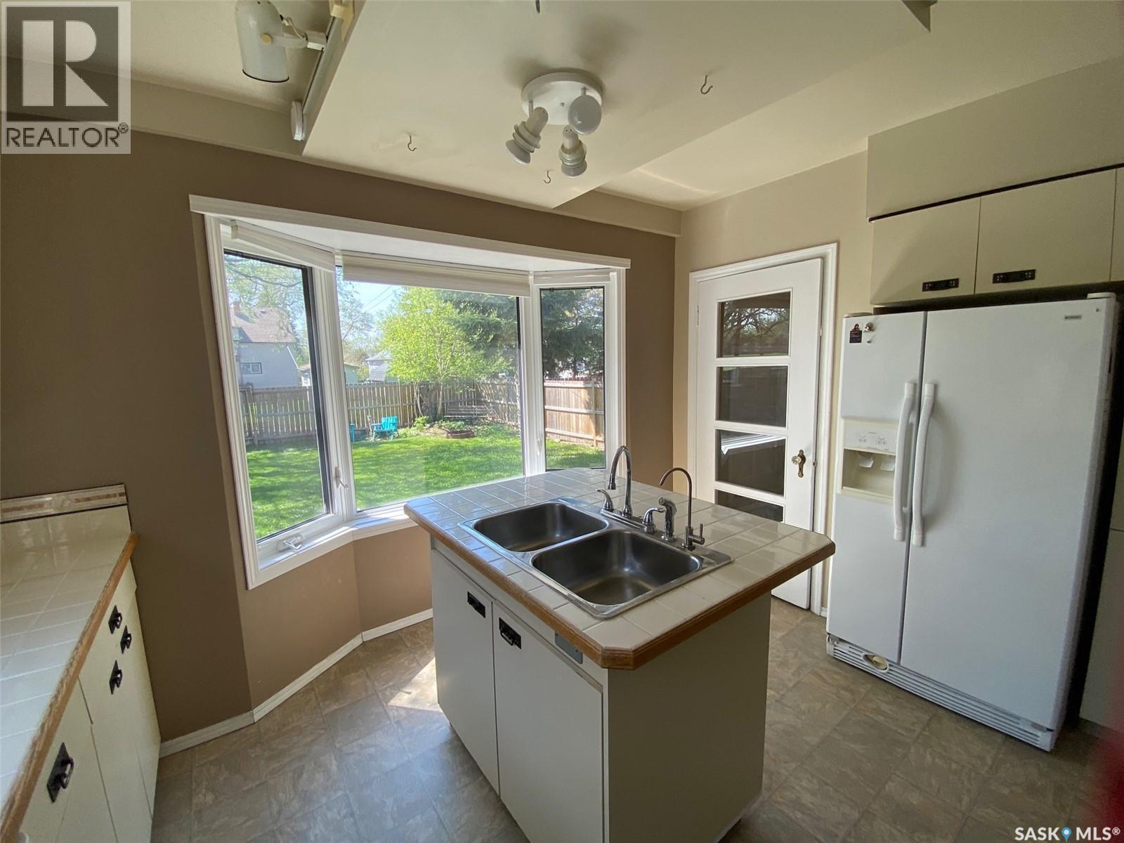 210 First AVENUE - Image 2