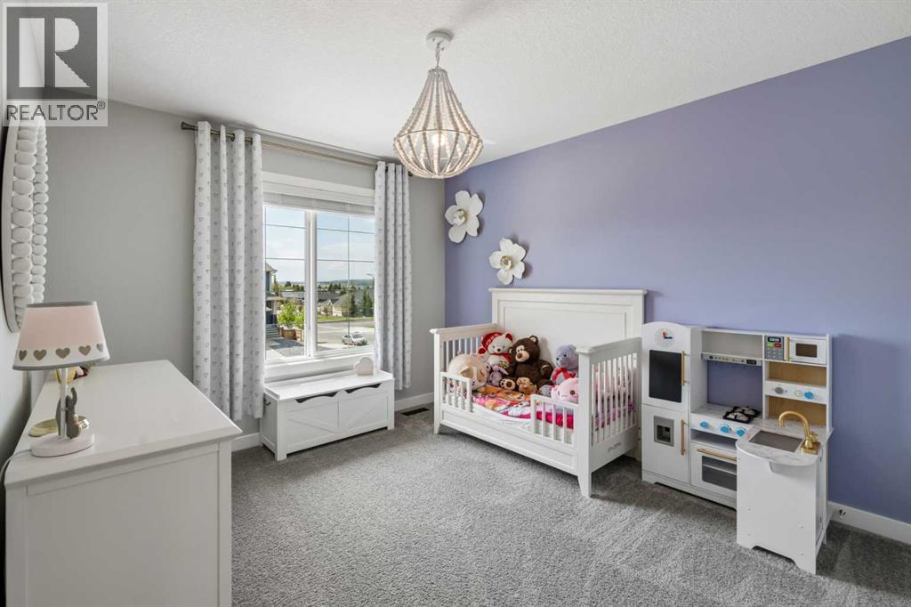 4 Highwood Drive - 32