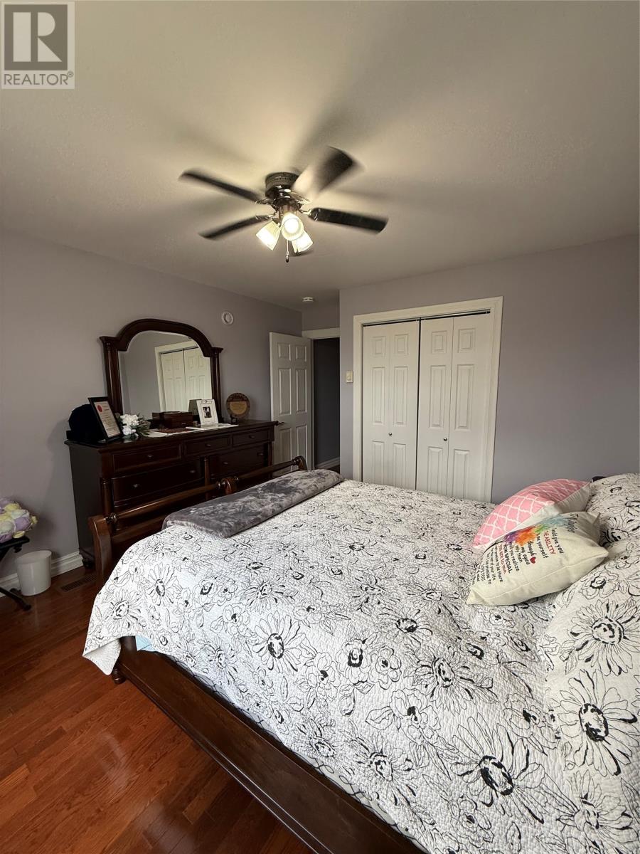 20 McDonald Crescent - 25