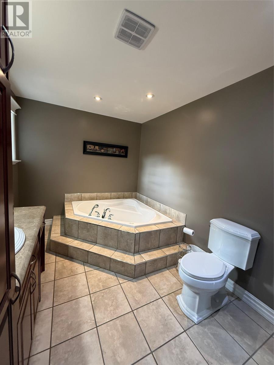 20 McDonald Crescent - 29