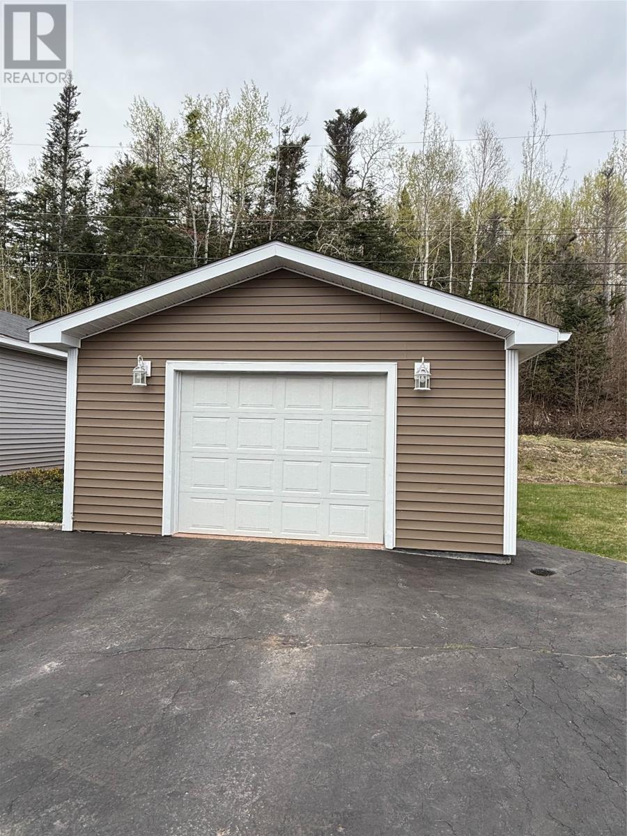 20 McDonald Crescent - 42