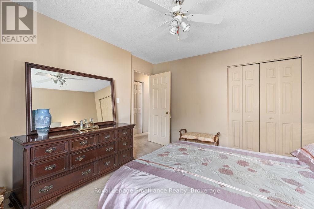 611 BARNSLEY CRESCENT - 17