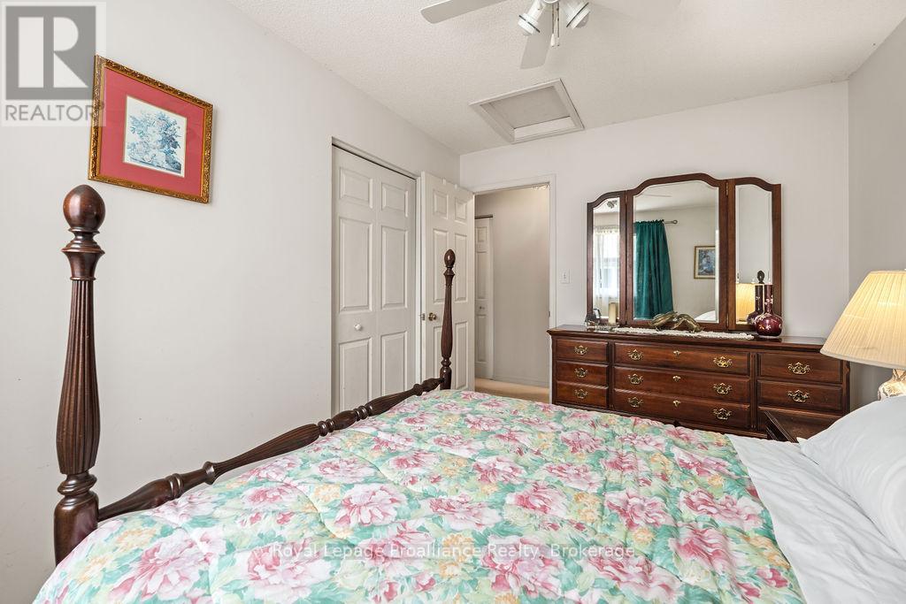 611 BARNSLEY CRESCENT - 19