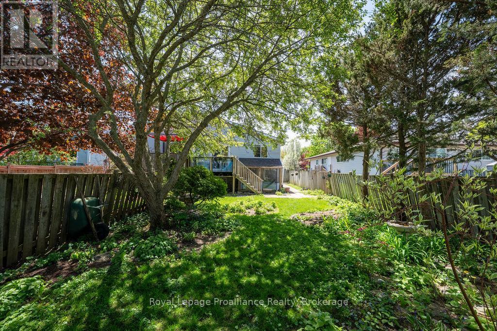 611 BARNSLEY CRESCENT - 5