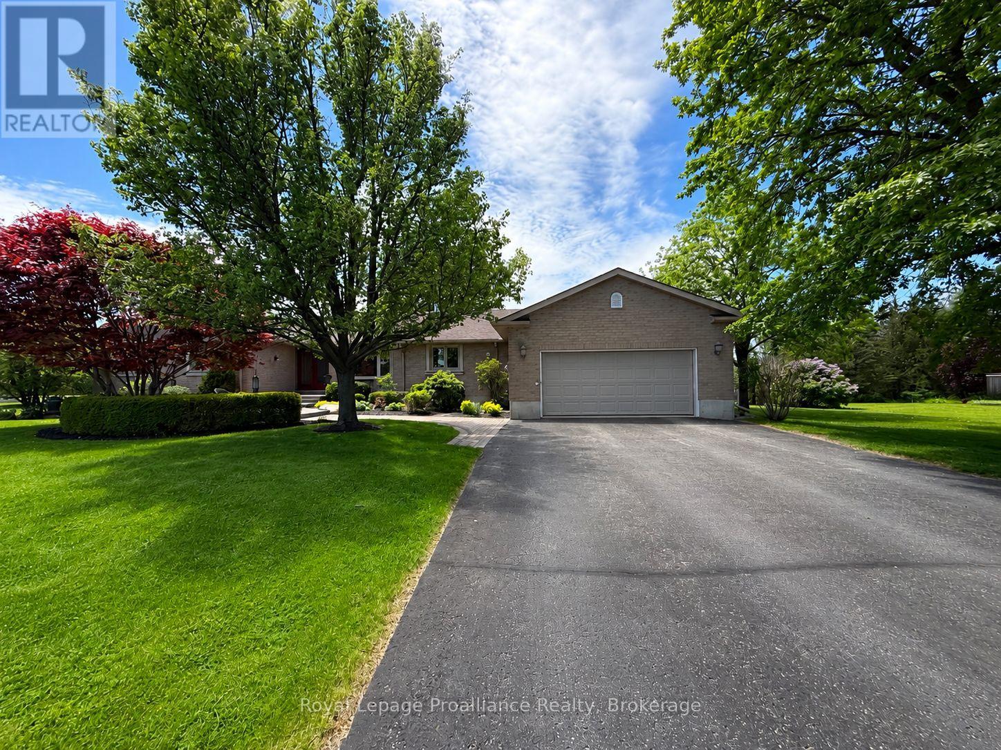 100 BAY BREEZE STREET - 1
