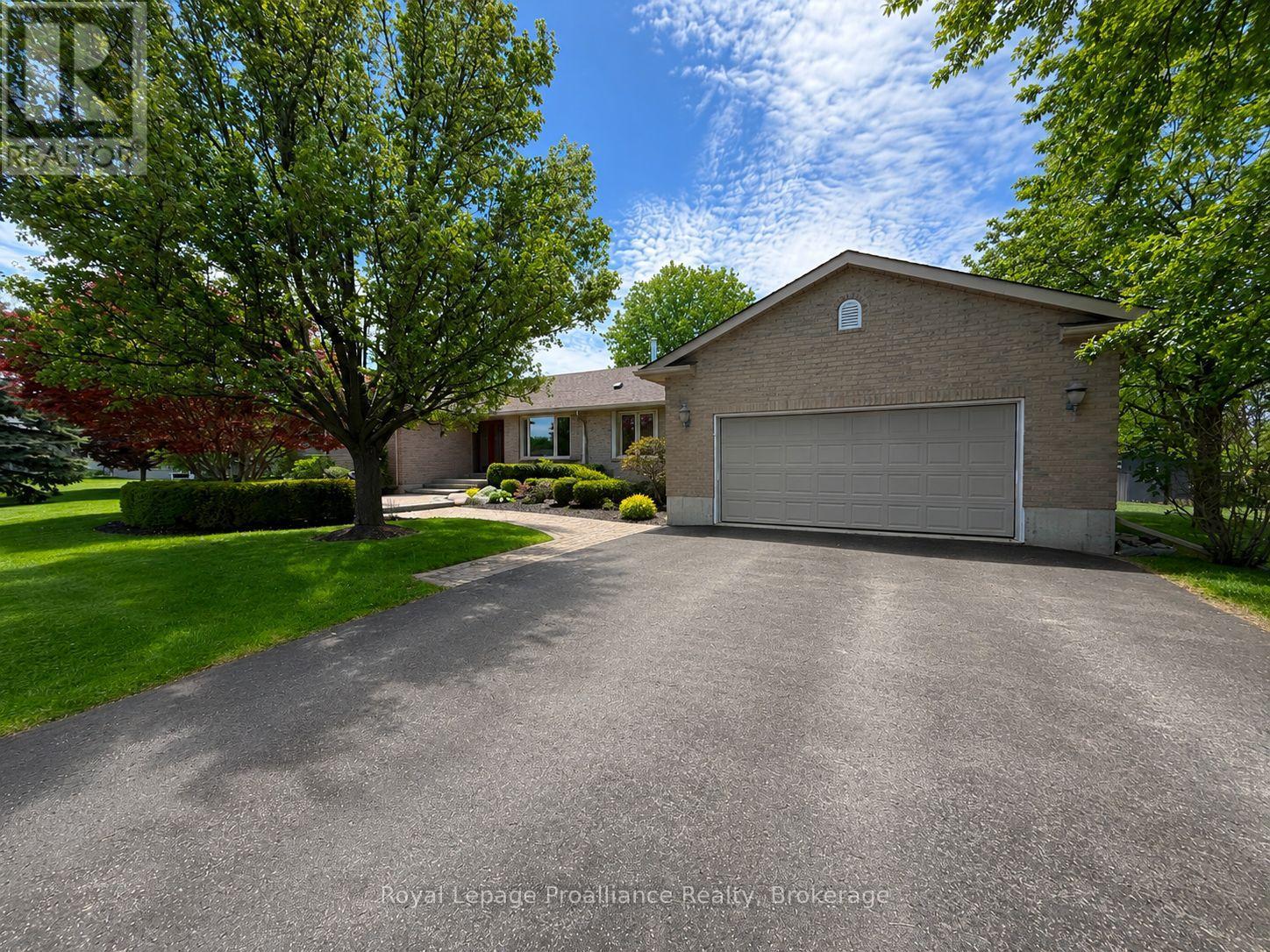 100 BAY BREEZE STREET - Image 2