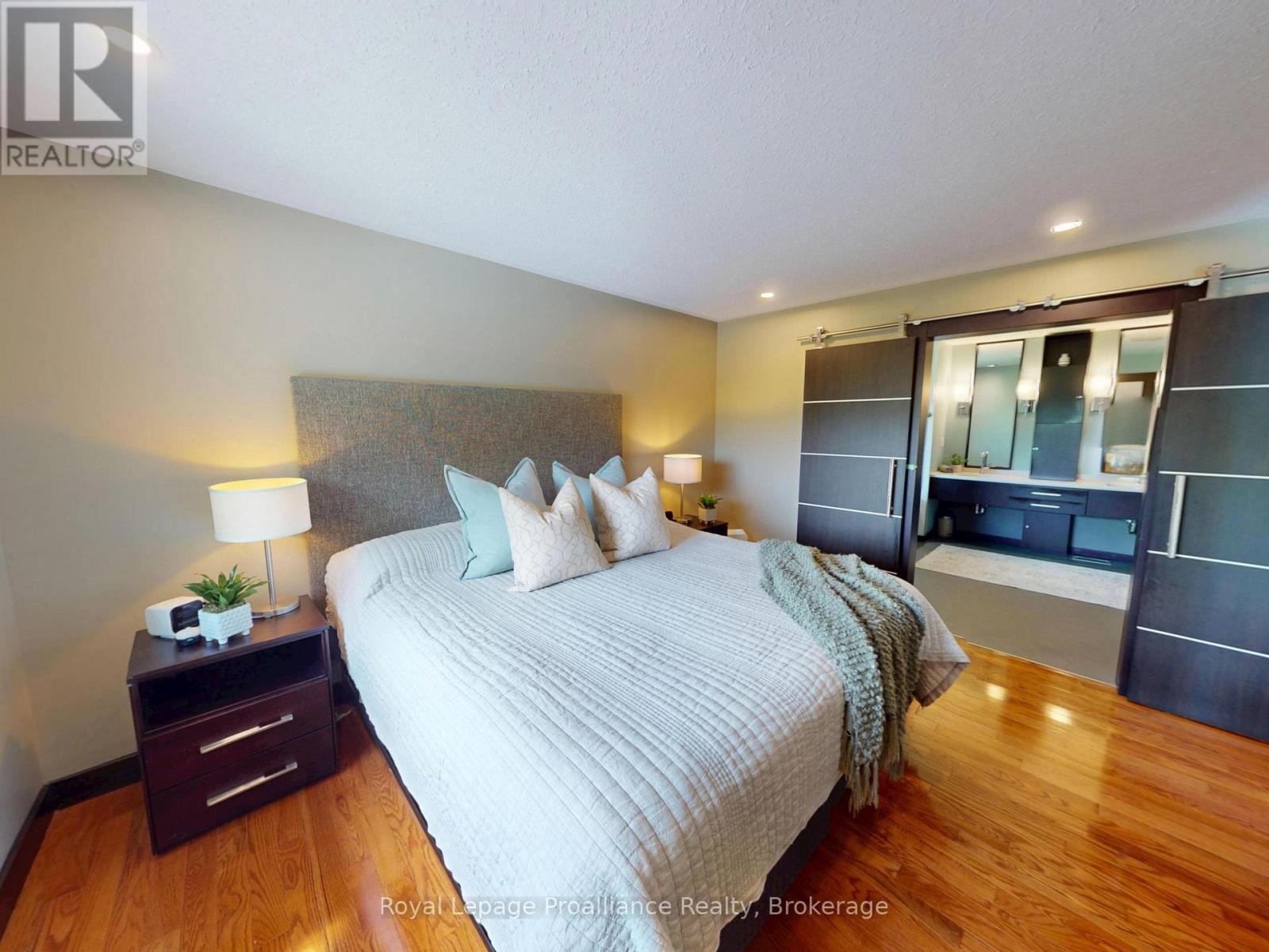 100 BAY BREEZE STREET - 23