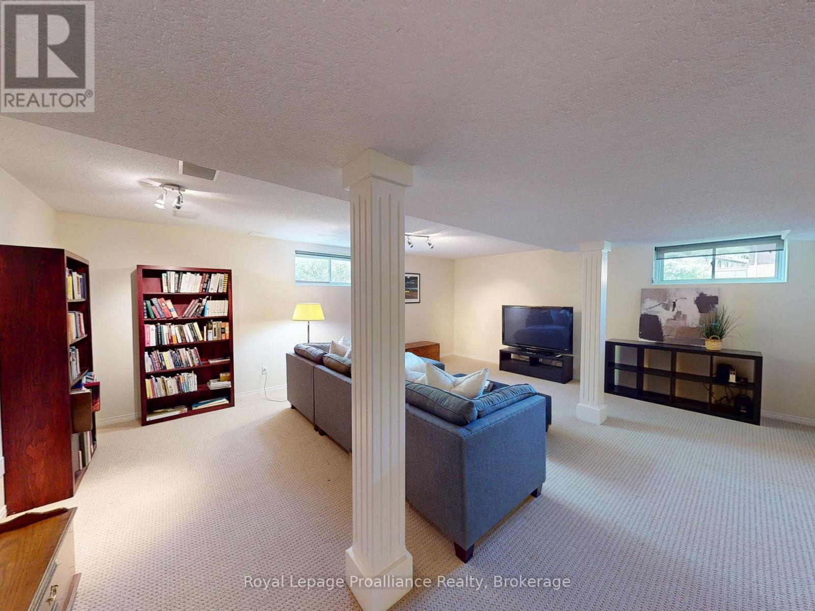 100 BAY BREEZE STREET - 29