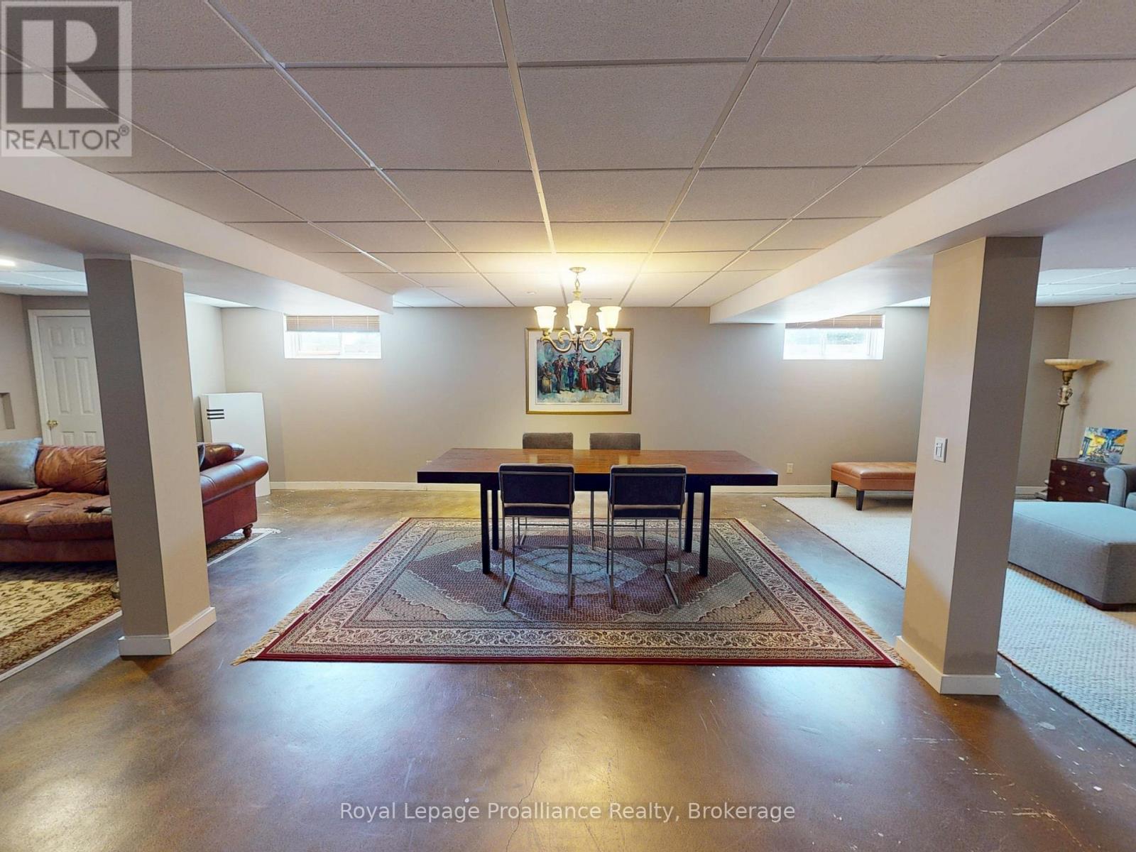 100 BAY BREEZE STREET - 35