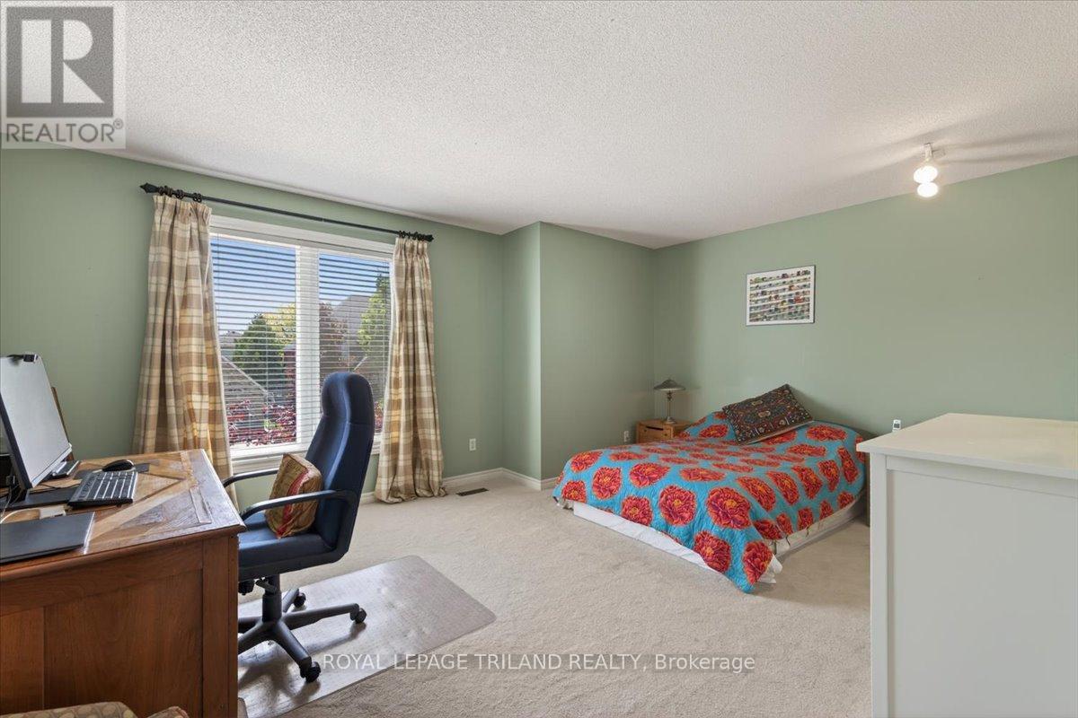 30 THIRLMERE ROAD - 22