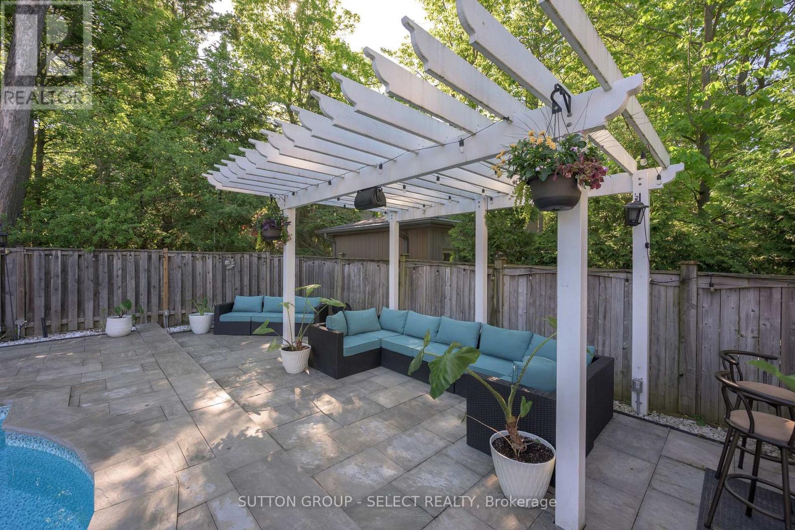 135 PLANE TREE DRIVE - 40