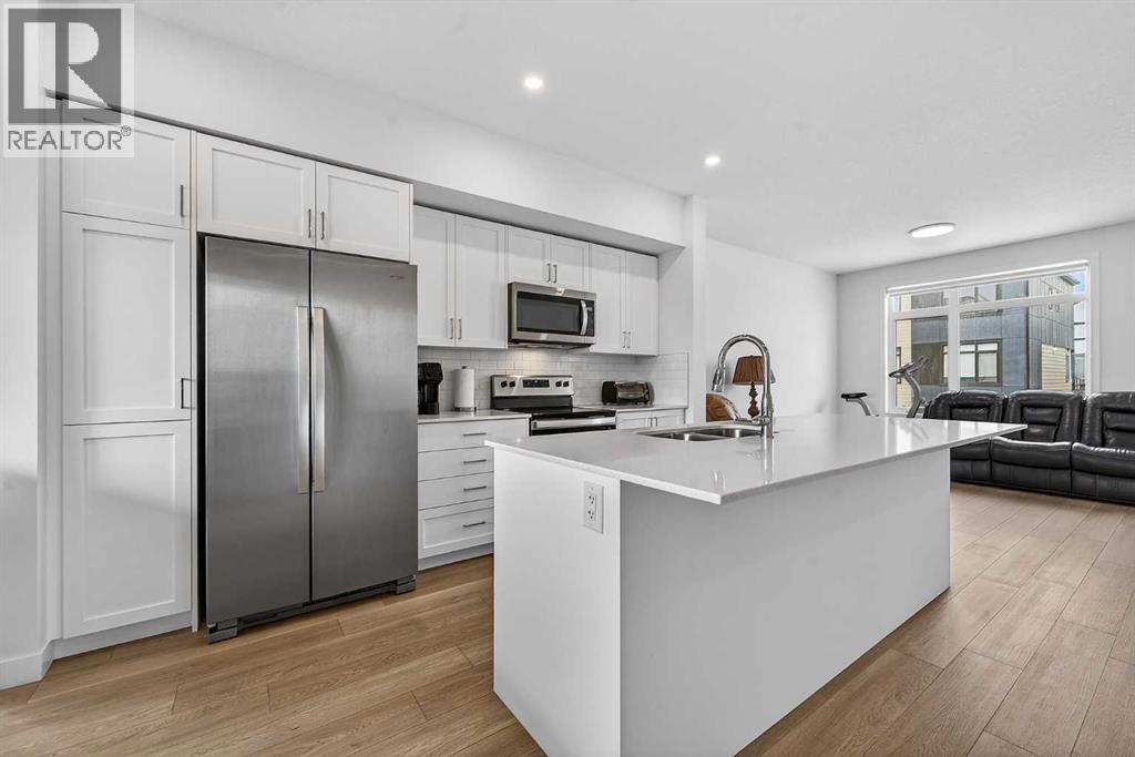 8562 19 Avenue SE - 7
