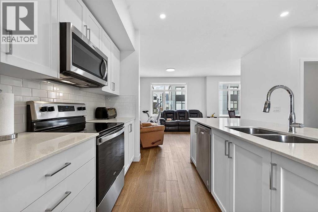 8562 19 Avenue SE - 10