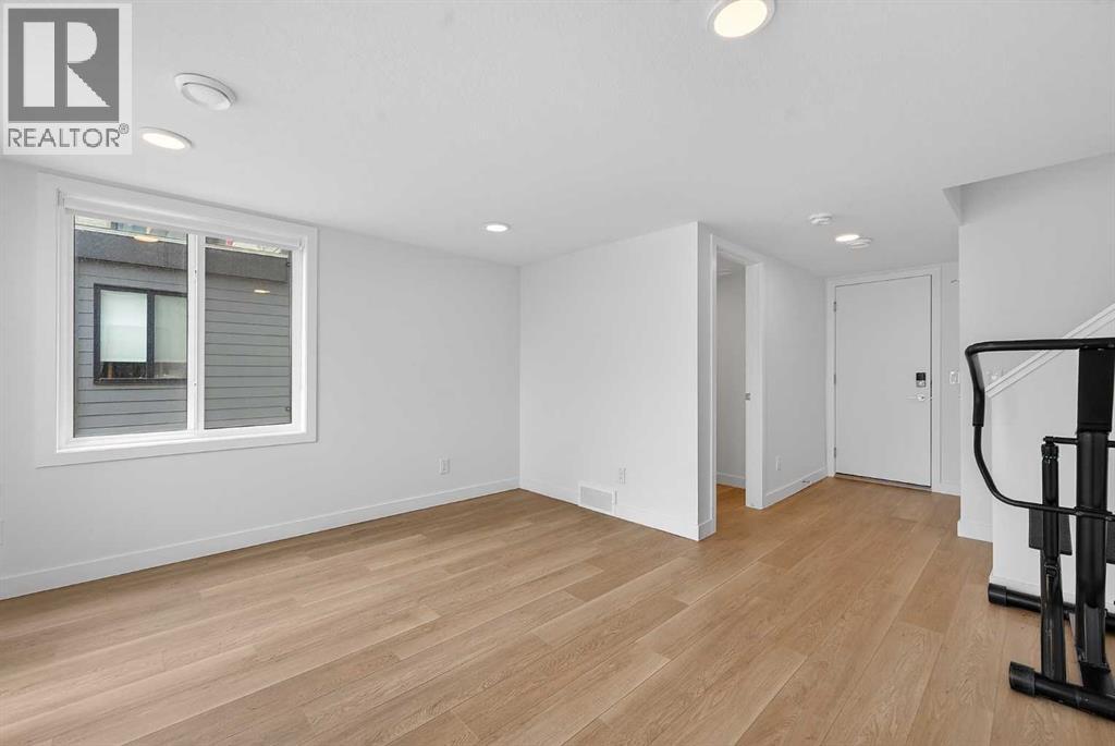 8562 19 Avenue SE - 32
