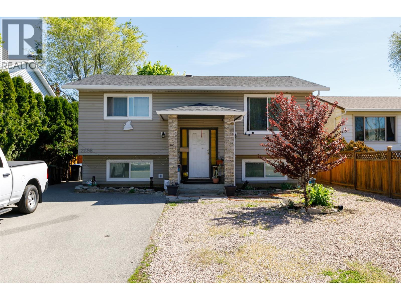 2855 Bouvette Street - 1
