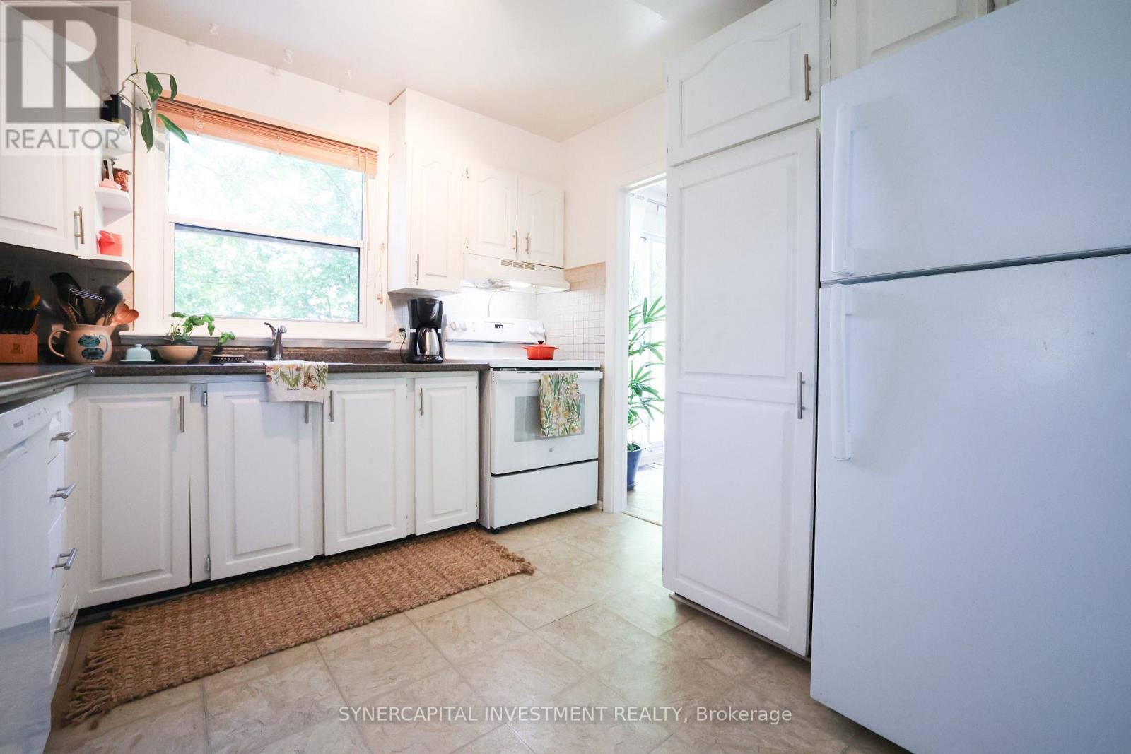 2502 CLEMENTINE BOULEVARD - 9