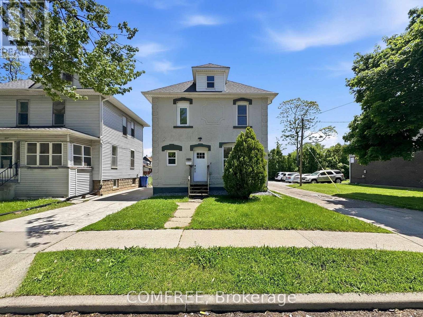 3277 BABY STREET - 1