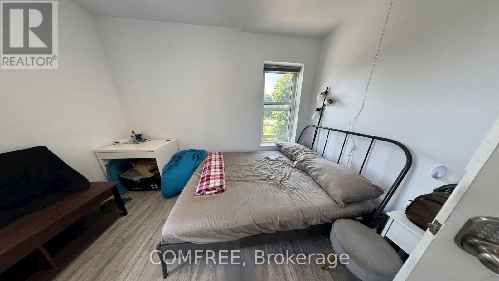 3277 BABY STREET - 25