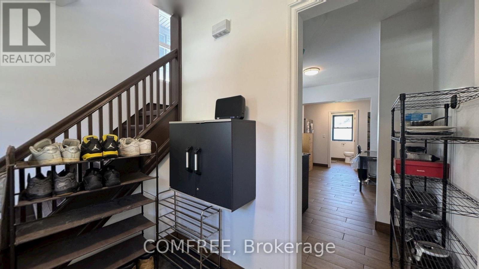 3277 BABY STREET - 3